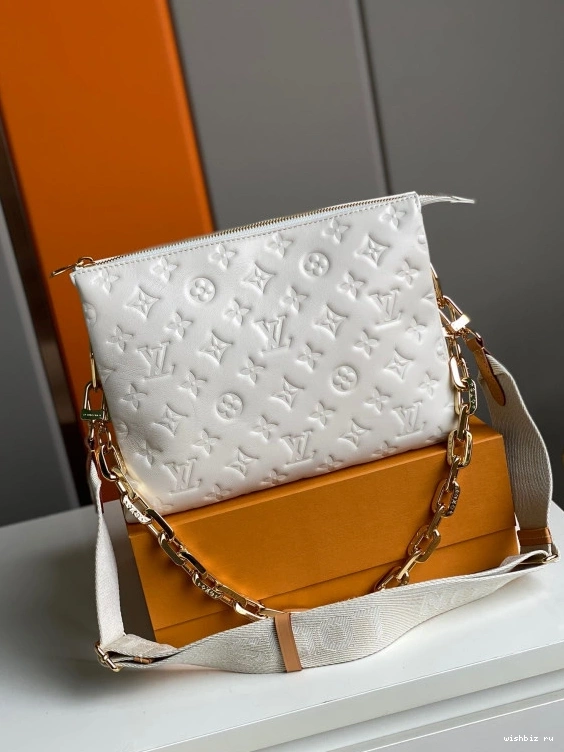 WIS PM VUITTON LOUIS COUSSIN 0119